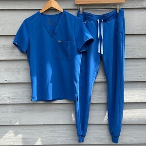 Figs Scrub set Zamora Joggers and Catrina One pocket top